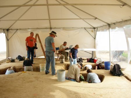 Photo of archaeologists and volunteers working at the Avery’s Rest site.