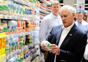 Acting Agriculture Deputy Secretary Michael Scuse examines dry beans and lentils on a tour of the Carrefour supermarket in Istanbul, Turkey on Monday, Jun. 10, 2013