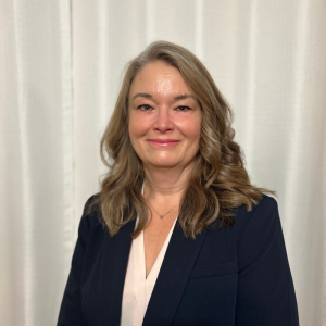 Lisa Collison headshot